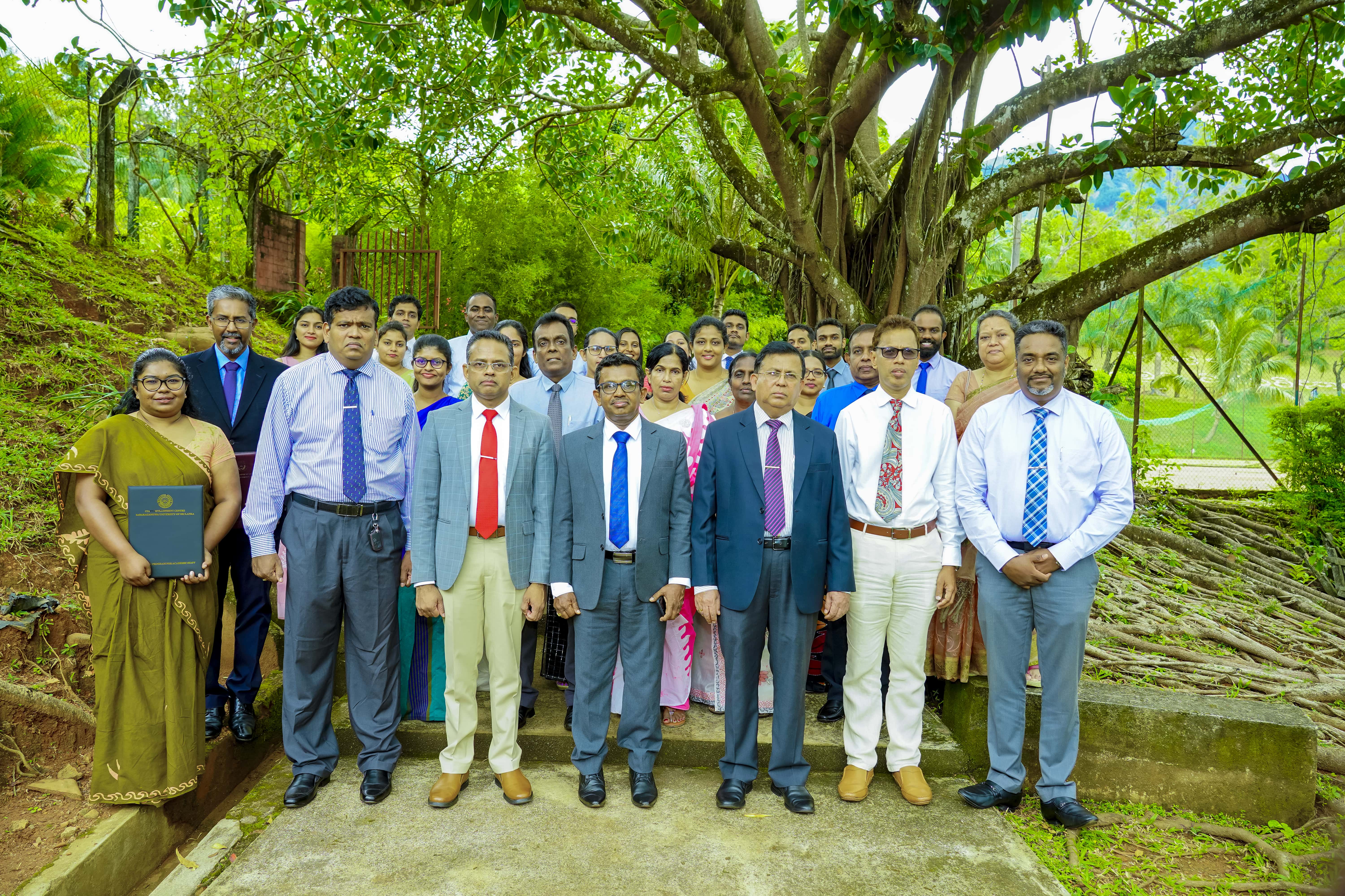 The Certificate Awarding Ceremony of the CCTHE 2022/2023 Staff Development Centre (SDC)