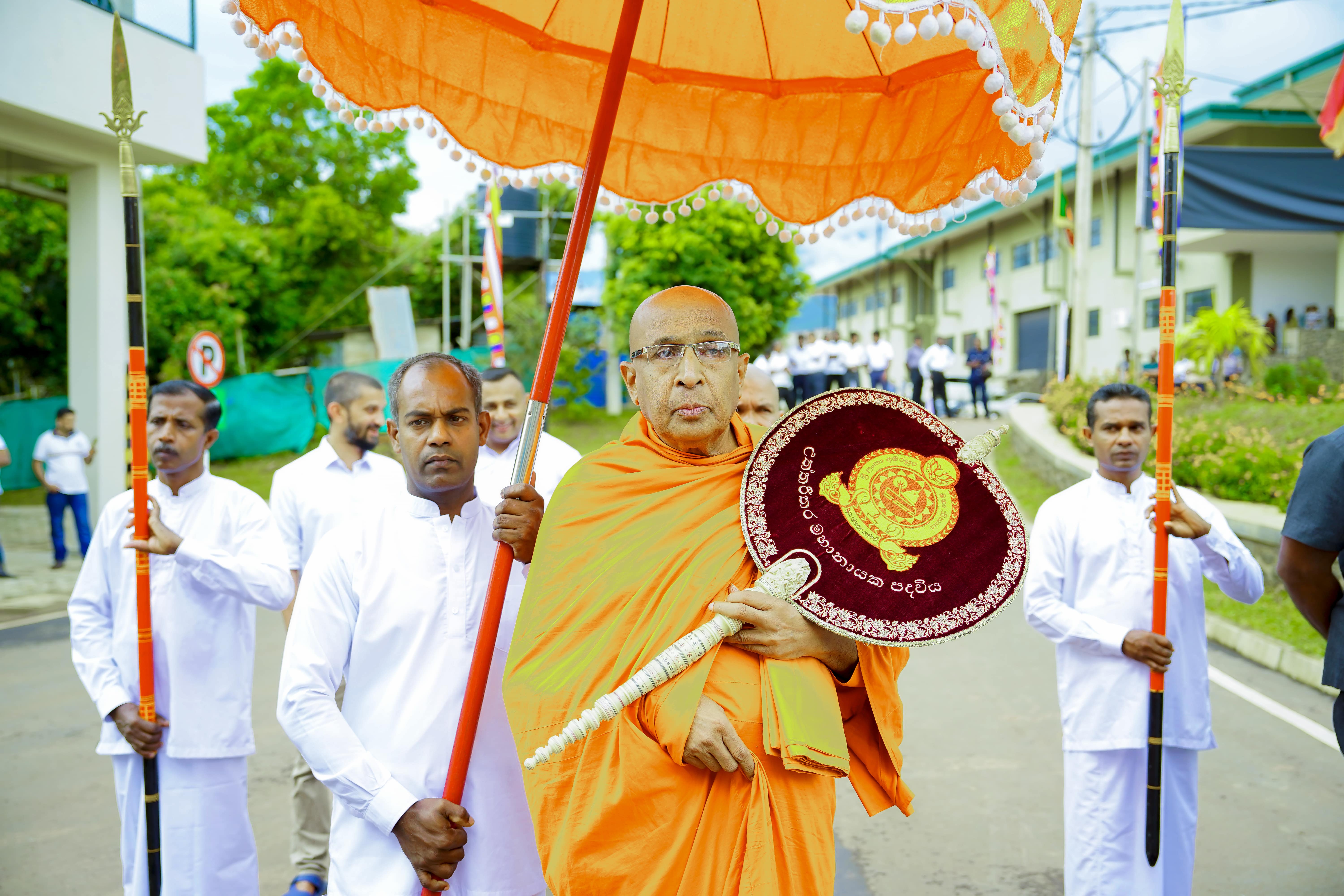 The grand ceremony to welcome the Mahanayake Thero